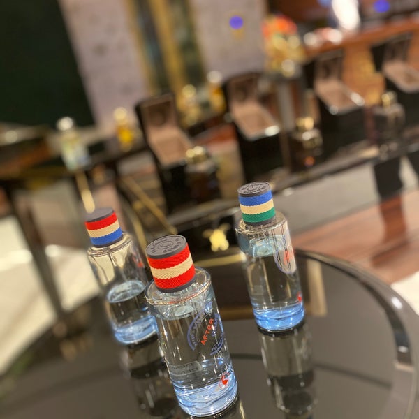 Photo taken at Fraed Boutique by Wafa 🤍🇸🇦 on 10/2/2020