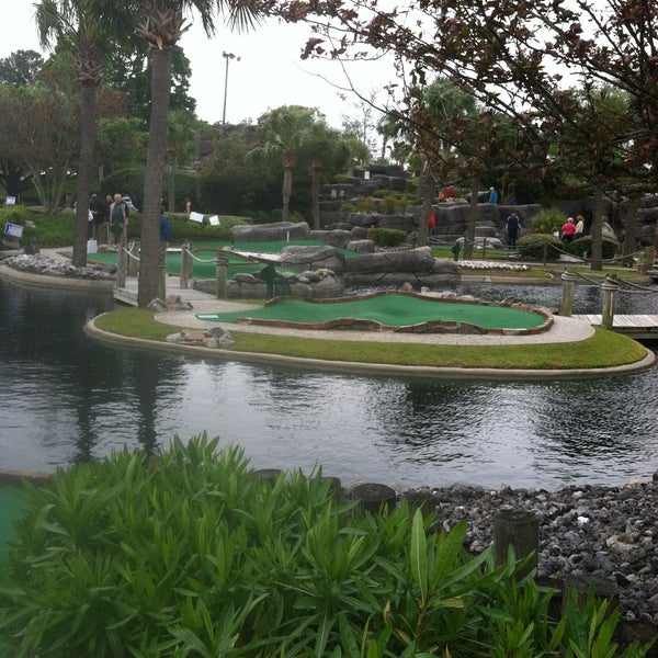 Gilligans Island Putt Putt 583699 Rebeca Ln