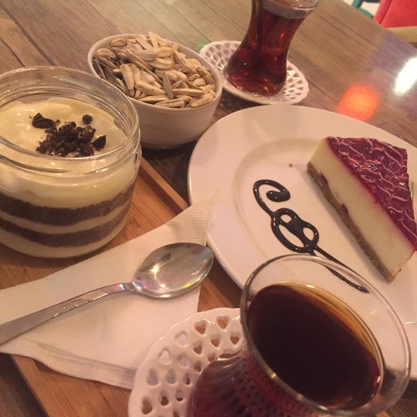 Photo taken at Çekirdek Coffee by Gül Tunç🌹🦂 on 3/10/2019