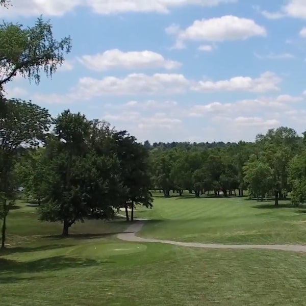 Photos At Oak Meadow Golf Course Evansville In Oak Meadow County Club Evansville In 18 Minutes Ride To The Northwest Of Colonial Classics Landscaping