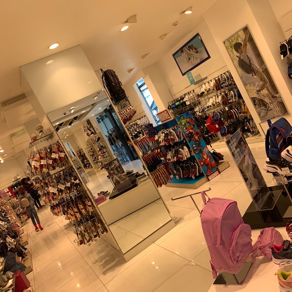 Shoemart burjuman clearance