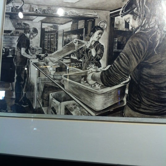 11/17/2012にGail E.がNew Moon Bakery and Cafeで撮った写真