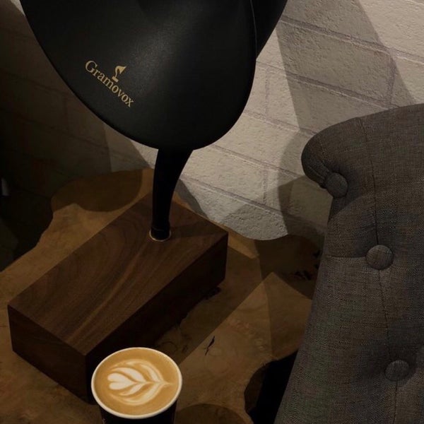 Photo prise au Black Drop Coffee, Inc. par Dr.Abdulaziz . le1/3/2019