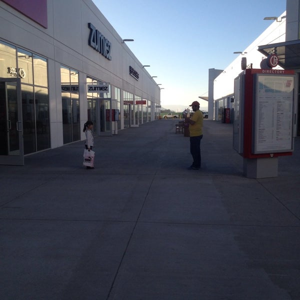 Photo taken at Gran Plaza Outlets by Raquel T. on 1/15/2014