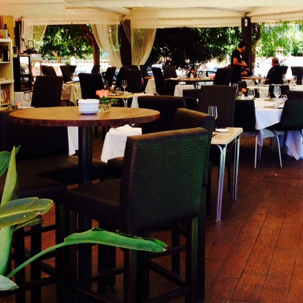 Photo taken at Restaurante Baeza y Rufete by Eva G. on 7/21/2014