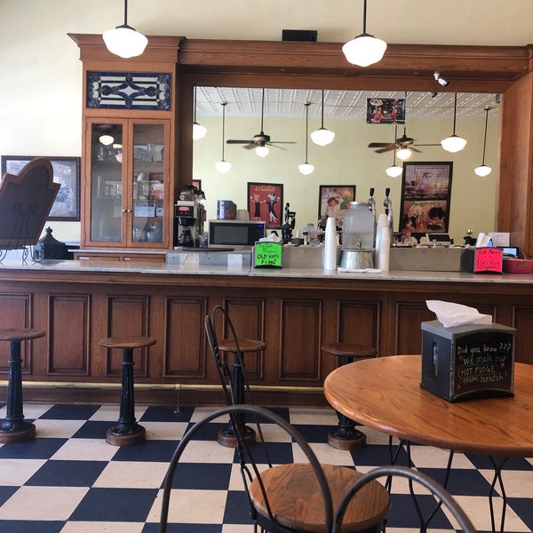 Photo taken at Beth Marie&#39;s Old Fashioned Ice Cream &amp; Soda Fountain by Camie R. on 6/18/2021