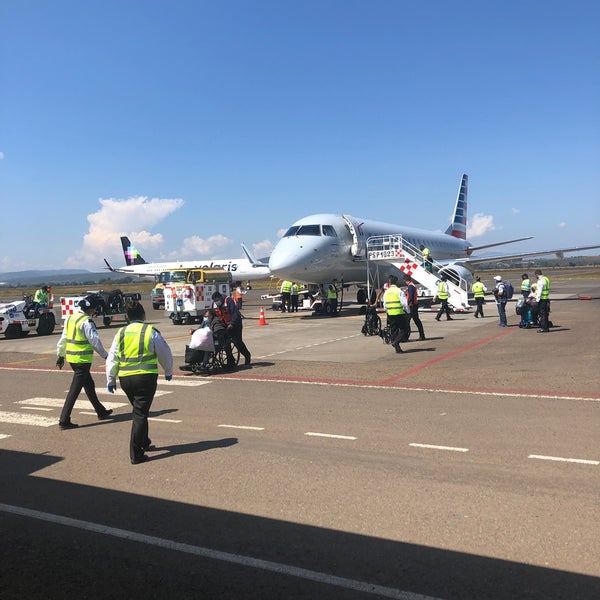 Fotos en Aeropuerto Internacional General Francisco J. Mujica (MLM