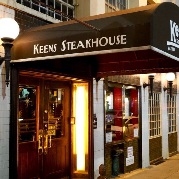 Foto scattata a Keens Steakhouse da ri_uk_ku il 11/7/2023