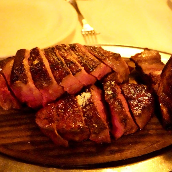 Foto tirada no(a) Keens Steakhouse por ri_uk_ku em 11/7/2023