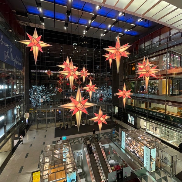 Photo taken at The Shops at Columbus Circle by HK 🫁 on 11/27/2022