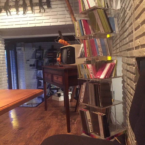 12/23/2018にDerya H.がTasarım Bookshop Cafeで撮った写真