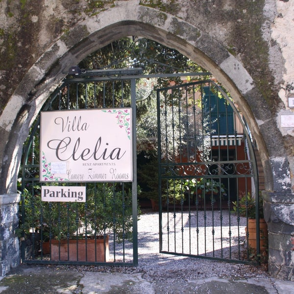 รูปภาพถ่ายที่ Villa Clelia โดย Nicola O. เมื่อ 4/26/2013