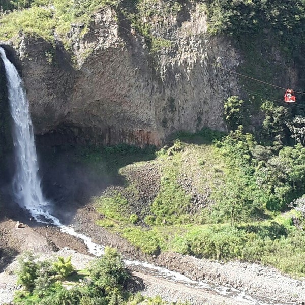 Cascada la novia водопад