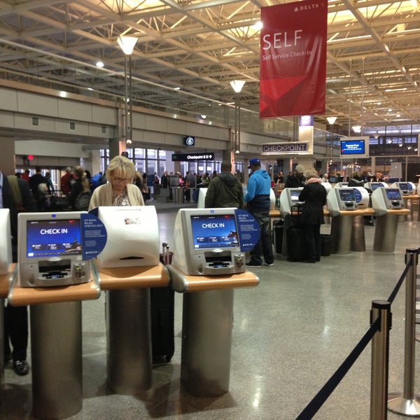 Photo taken at Minneapolis–Saint Paul International Airport (MSP) by Jessica T. on 4/18/2013