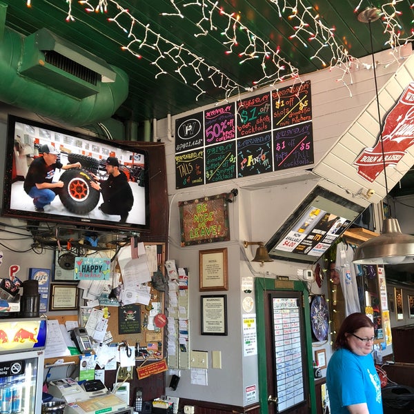 Walker's Pint Dive Bar in Milwaukee