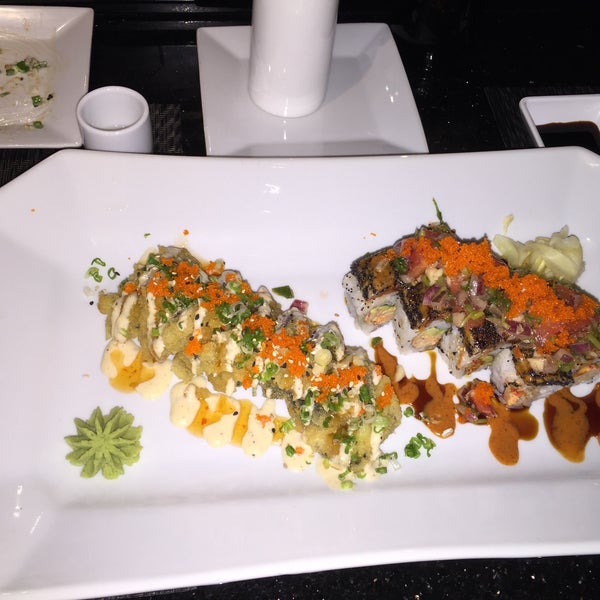 12/11/2015 tarihinde Buck B.ziyaretçi tarafından Pisces Sushi Global Bistro'de çekilen fotoğraf