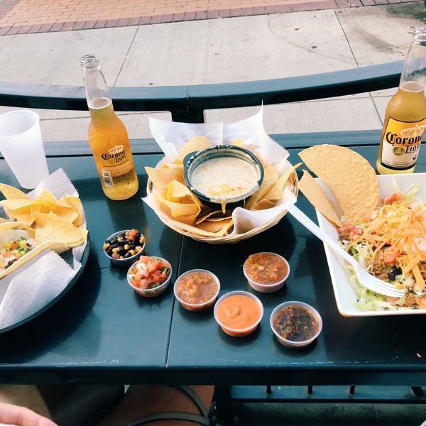 8/4/2017にAshley S.がFresco Mexican Grill &amp; Salsa Barで撮った写真