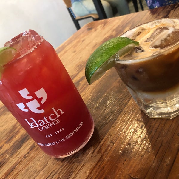 6/30/2018 tarihinde Leah B.ziyaretçi tarafından Klatch Coffee - San Dimas'de çekilen fotoğraf