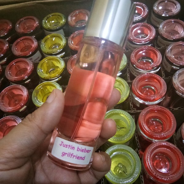 Pemborong Perfume Original 2024 favors