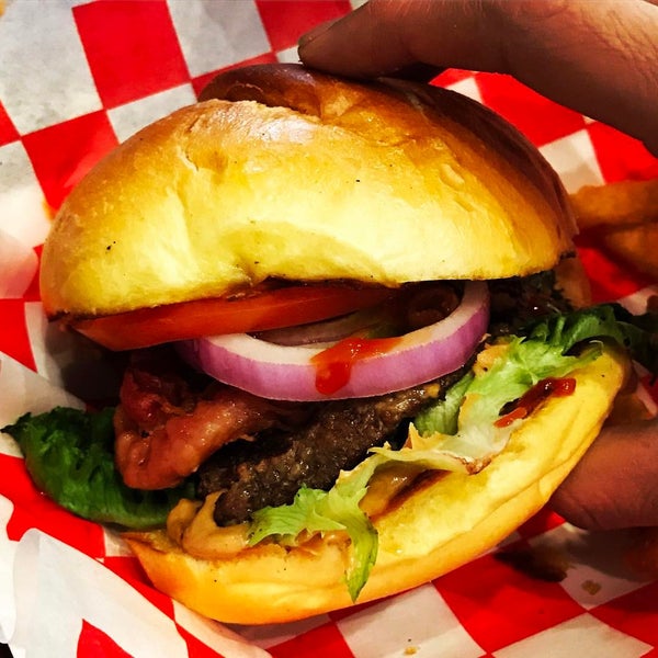 Бургер тайм элиста день рождения. Burger time andijan. Время бургеров. Бургер тайм касимов. Бургер тайм.