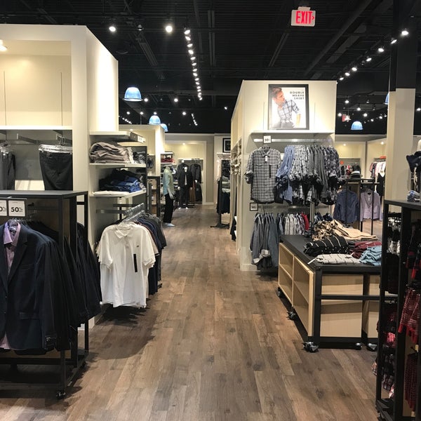 tienda banana republic cerca de mi