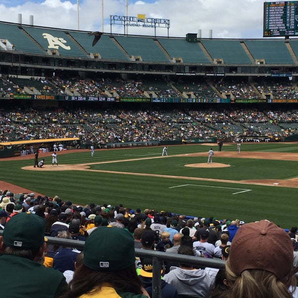 Photo prise au Oakland-Alameda County Coliseum par Rina le5/23/2016