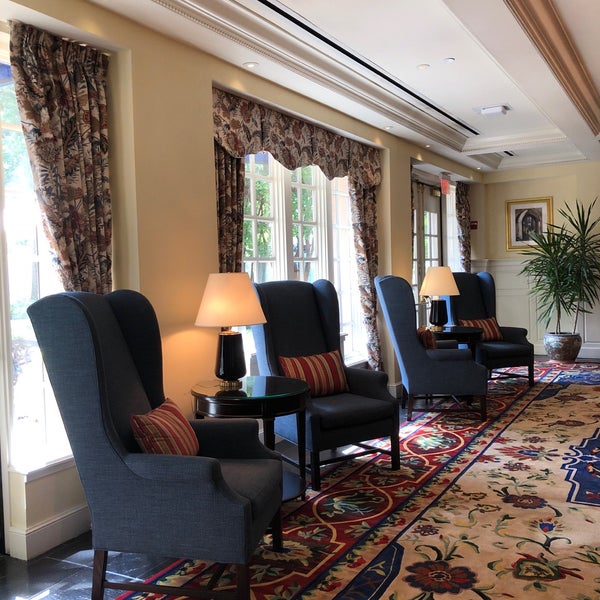 รูปภาพถ่ายที่ Washington Duke Inn &amp; Golf Club โดย جبر 🇸🇦🇺🇸🇪🇬 เมื่อ 8/14/2019