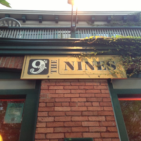 7/28/2013 tarihinde Dov C.ziyaretçi tarafından The Nines'de çekilen fotoğraf