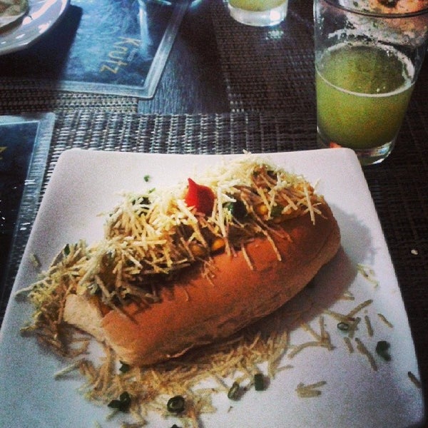 1/17/2014 tarihinde Thayane R.ziyaretçi tarafından Maguh Petit Gourmet'de çekilen fotoğraf