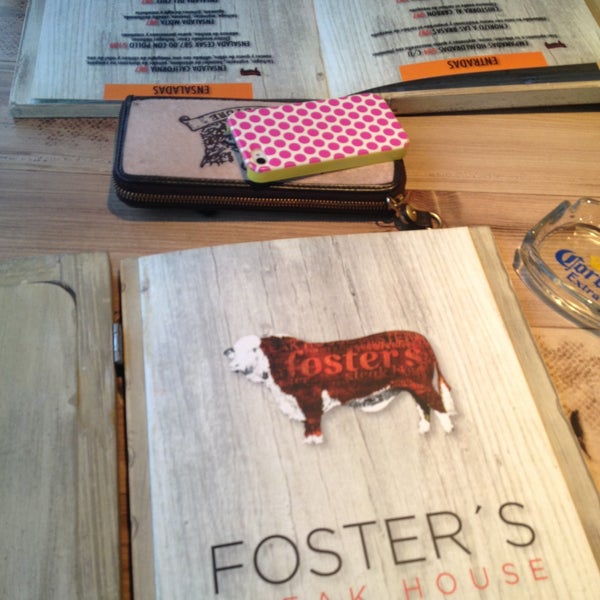 4/17/2013 tarihinde Eduardo O.ziyaretçi tarafından FOSTER&#39;S Steak House'de çekilen fotoğraf