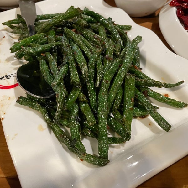 Foto scattata a Lao Sze Chuan Restaurant - Downtown/Michigan Ave da 千尋 前. il 11/26/2021