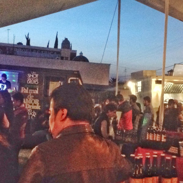 10/4/2015에 HECC L.님이 El BeerGarden에서 찍은 사진