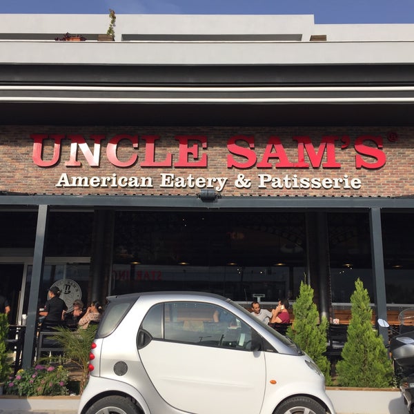 Photo taken at Uncle Sam&#39;s American Eatery &amp; Patisserie by Gaye A. on 11/5/2015