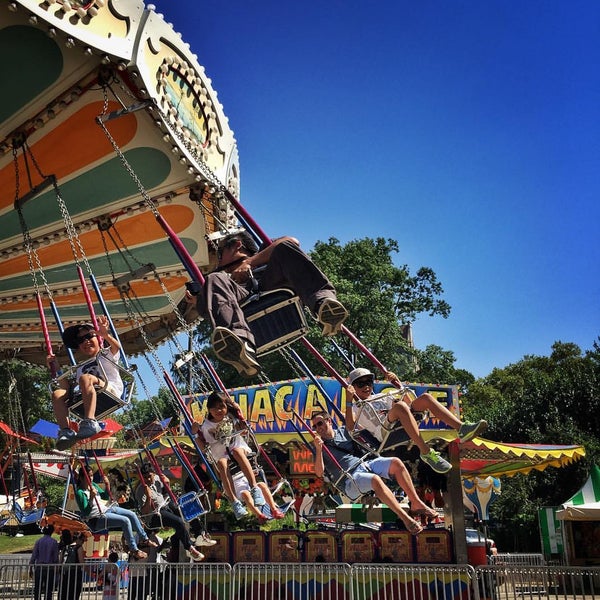 Foto tirada no(a) Victorian Gardens Amusement Park por Dita D. em 9/7/2015
