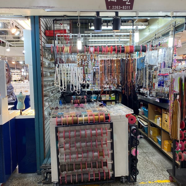 동대문종합시장 D동 (Dongdaemun Market, Building D) - 종로구에서 건물일 동대문종합시장 D동 (Dongdaemun Market, Building D) - 종로구에서 건물일