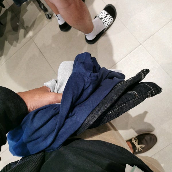 levi's outlet nearby