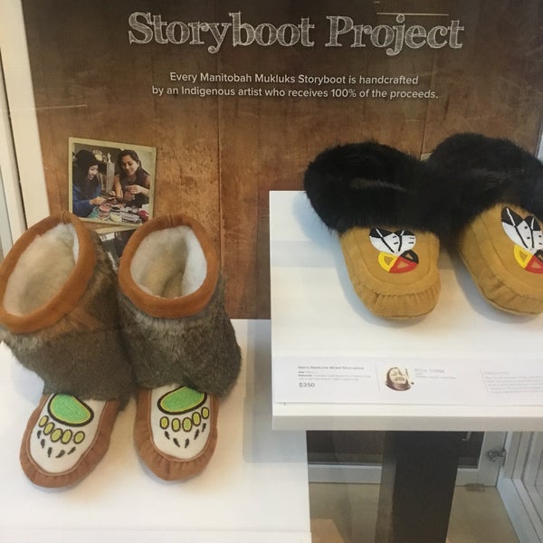 Photo taken at The Bata Shoe Museum by Eva W. on 11/21/2018