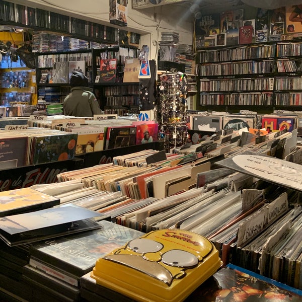 Paul’s Boutique Record Shop in Montréal