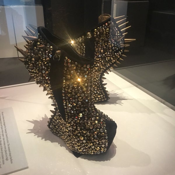 Photo taken at The Bata Shoe Museum by Eva W. on 11/20/2018