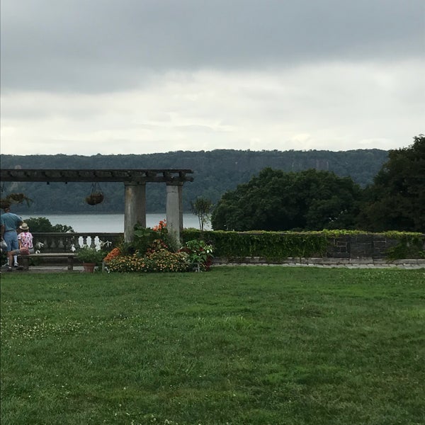 Photo taken at Wave Hill by Eva W. on 9/2/2018