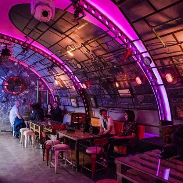 11/26/2018 tarihinde Imre G.ziyaretçi tarafından Submarine Bar &amp; Club'de çekilen fotoğraf