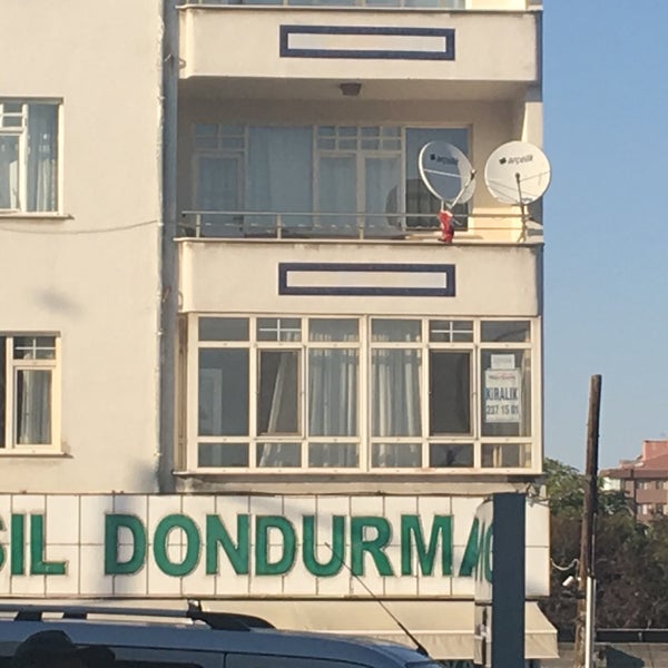 Photo taken at Asıl Dondurma by Bülent Y. on 9/9/2016