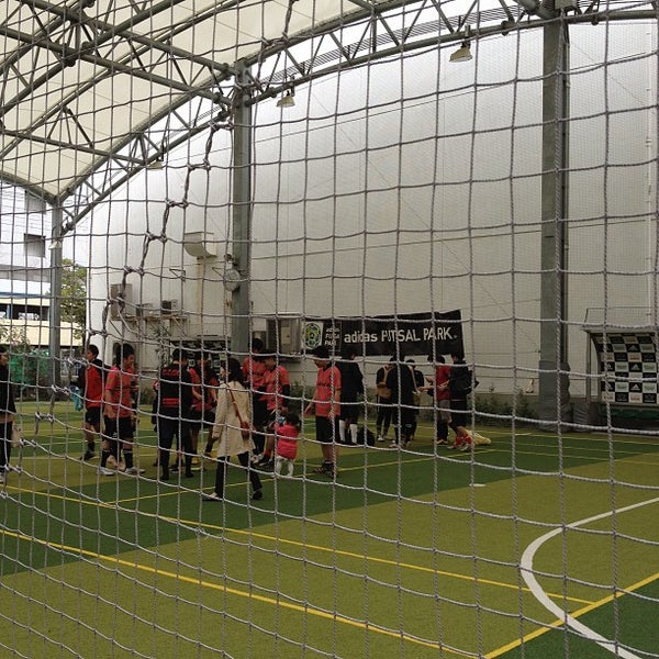 Fotos Em アディダスフットサルパーク 川崎 Campo De Futebol Em 川崎市