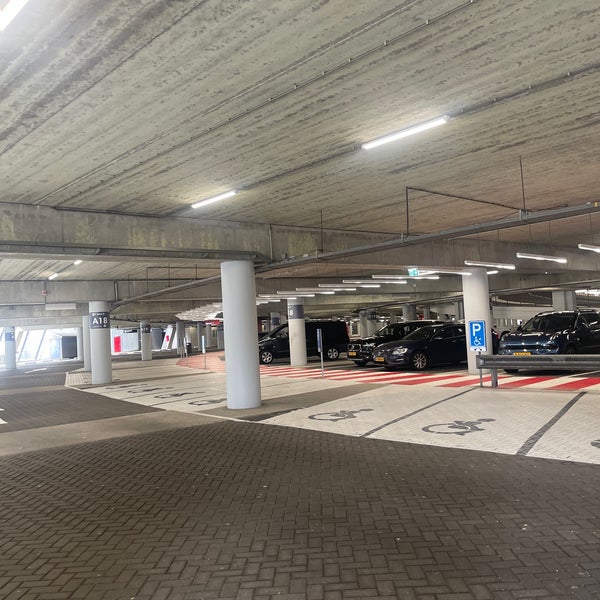 P+R ArenA / Parkeergarage P1 Zuidoost Amsterdam, NoordHolland