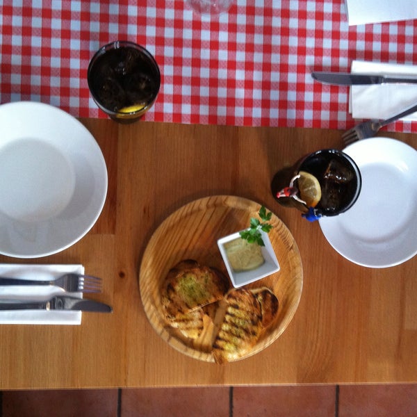 1/3/2015 tarihinde Álvaro R.ziyaretçi tarafından Tribus Gourmet Diner'de çekilen fotoğraf