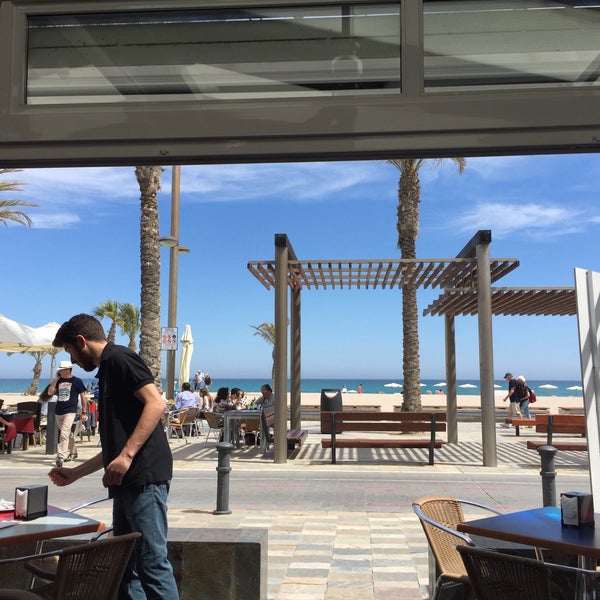 Burger Beach 10 tips from 146 visitors