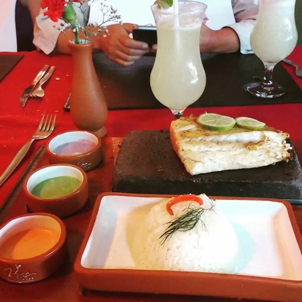 Uros Restaurant 50 tips