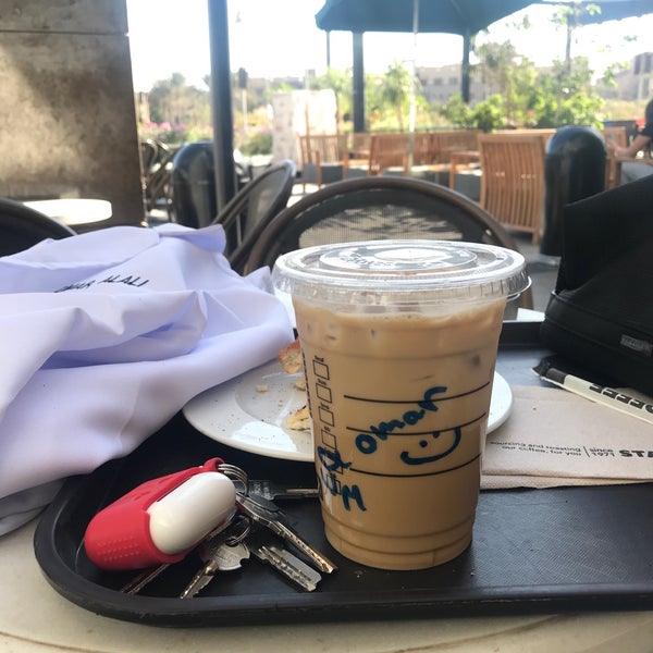 10/7/2019에 Dr.Omar A.님이 Starbucks에서 찍은 사진