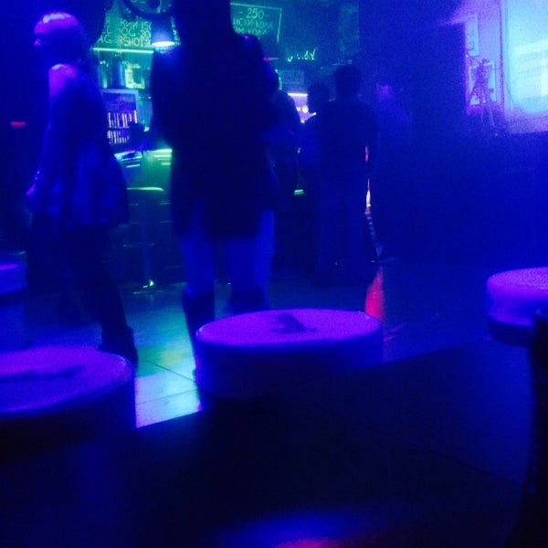 10/3/2015에 Ivan K.님이 Friends Only Bar에서 찍은 사진
