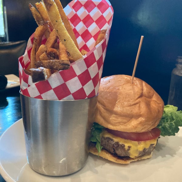 Mussel & Burger Bar Burger Joint in Louisville